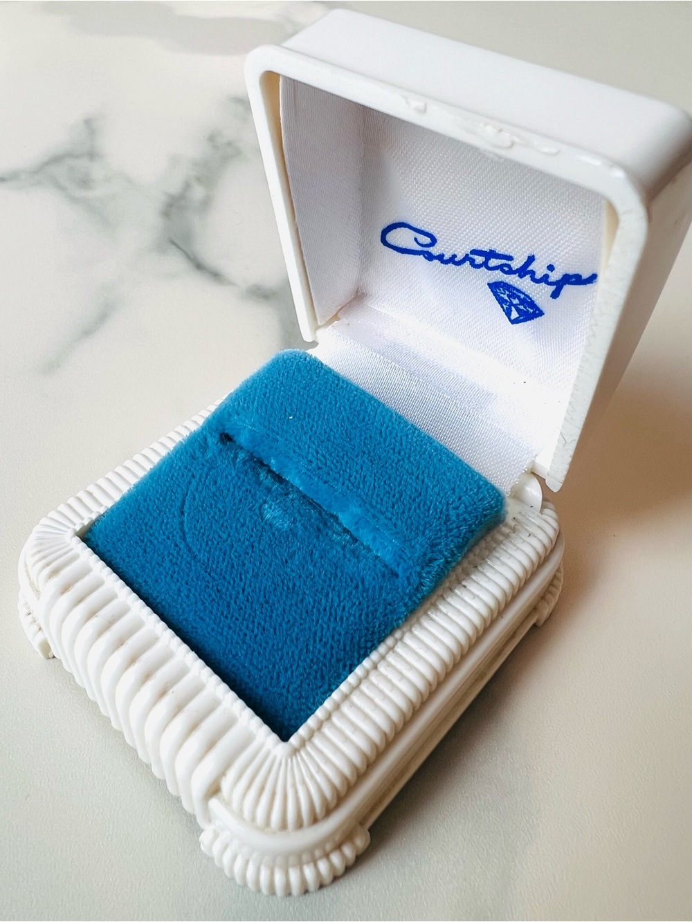 Pristine 1930s Art Deco "Skyscraper" Courtship Engagement Wedding Ring Box